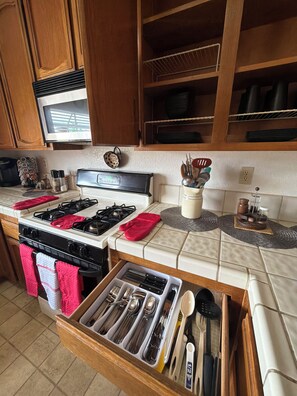 Private kitchen - Exquisite Antelope-Indian themed residence is situated in Sacramento, Ca. (Antelope)