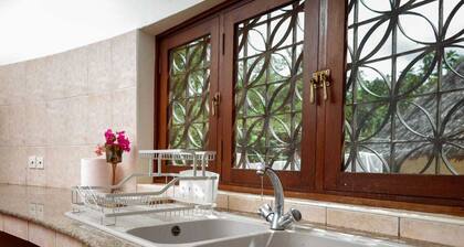 Enchanting 3-bedroom villa with WiFi in Diani