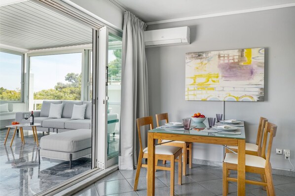 Apartment, Smoking | 1 bedroom