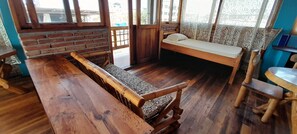 Classic Apartment, Beach View | Free WiFi - Hotel Boutique Hurvinek (Montañita)