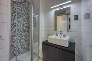Honeymoon Studio (Royal City Centar) | Bathroom - Royal City Centar (Pula)