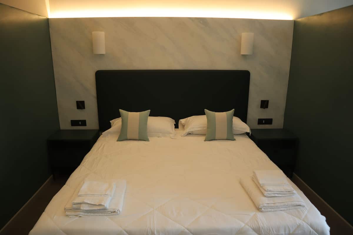 Marmo | 1 bedroom, down comforters, in-room safe, blackout drapes