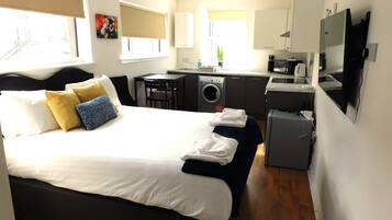 1 bedroom, iron/ironing board, WiFi, bed sheets