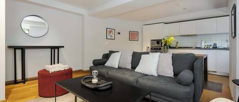 Televisión, oficina