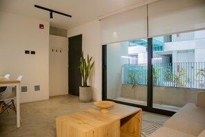 Televisio, työhuone