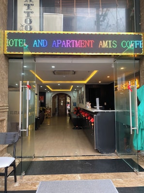 Front of property - Amis Hotel&Apartment-50m to My Khe Beach (Da Nang)