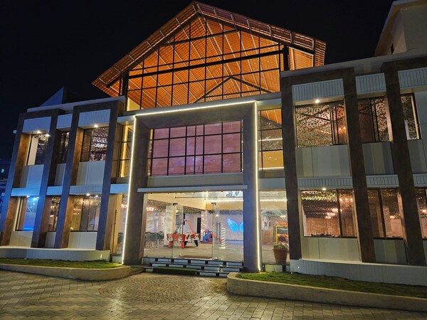 ALL Vapi hotels - Cheap Hotel Deals on cozycozy