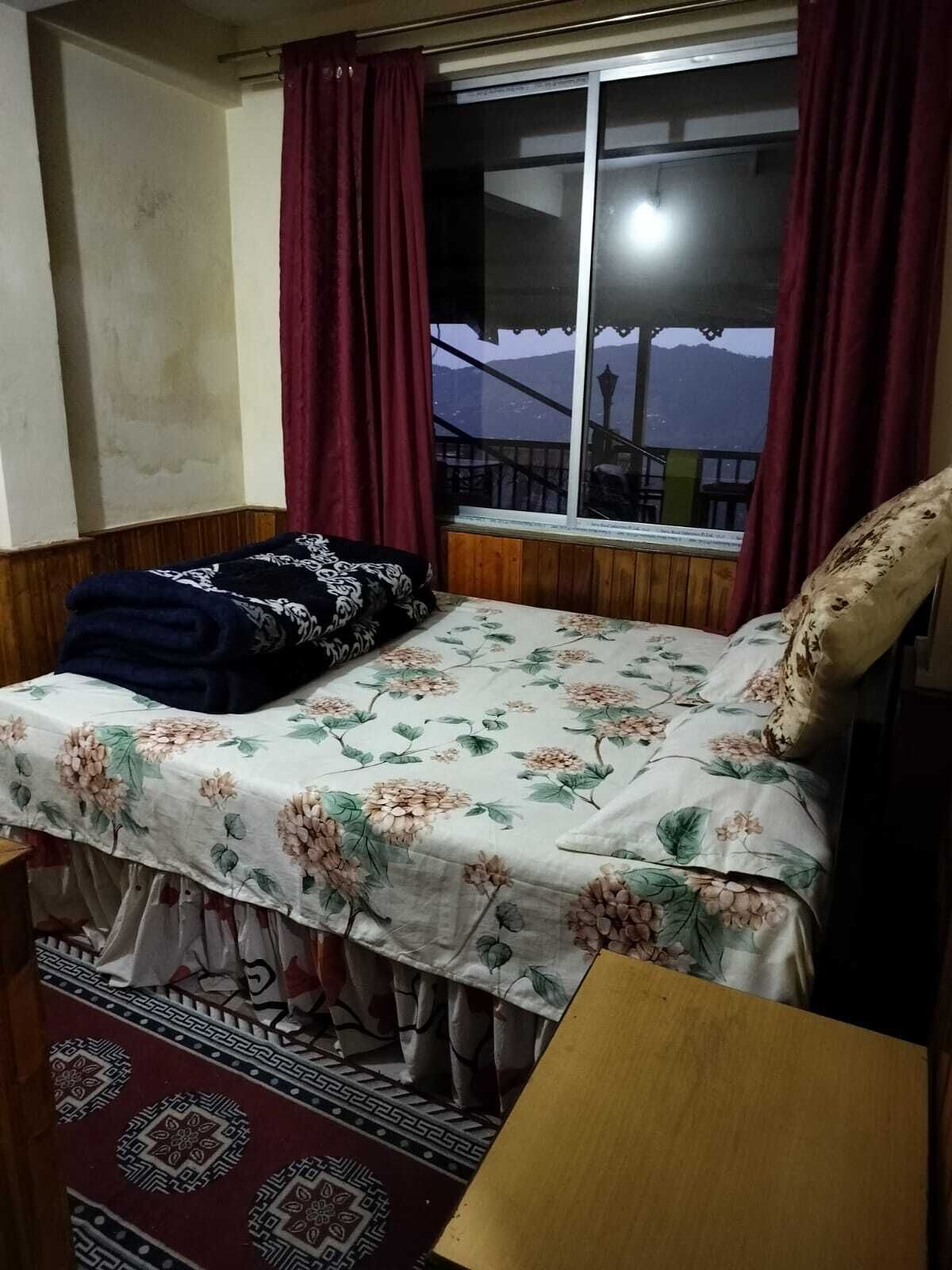 Basic Double Room | Free WiFi