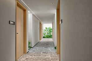 Pasillos con barandal