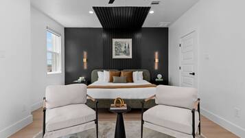 3 soveværelser, skrivebord, strygejern/strygebræt, weekendseng