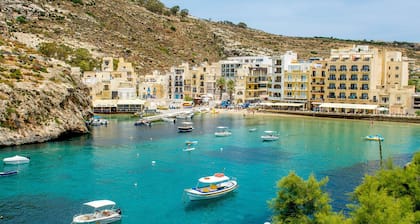40sec walk to Xlendi Beach Gozo Malta ★ Fully AirCon, Fully Heated ★ Central Apt