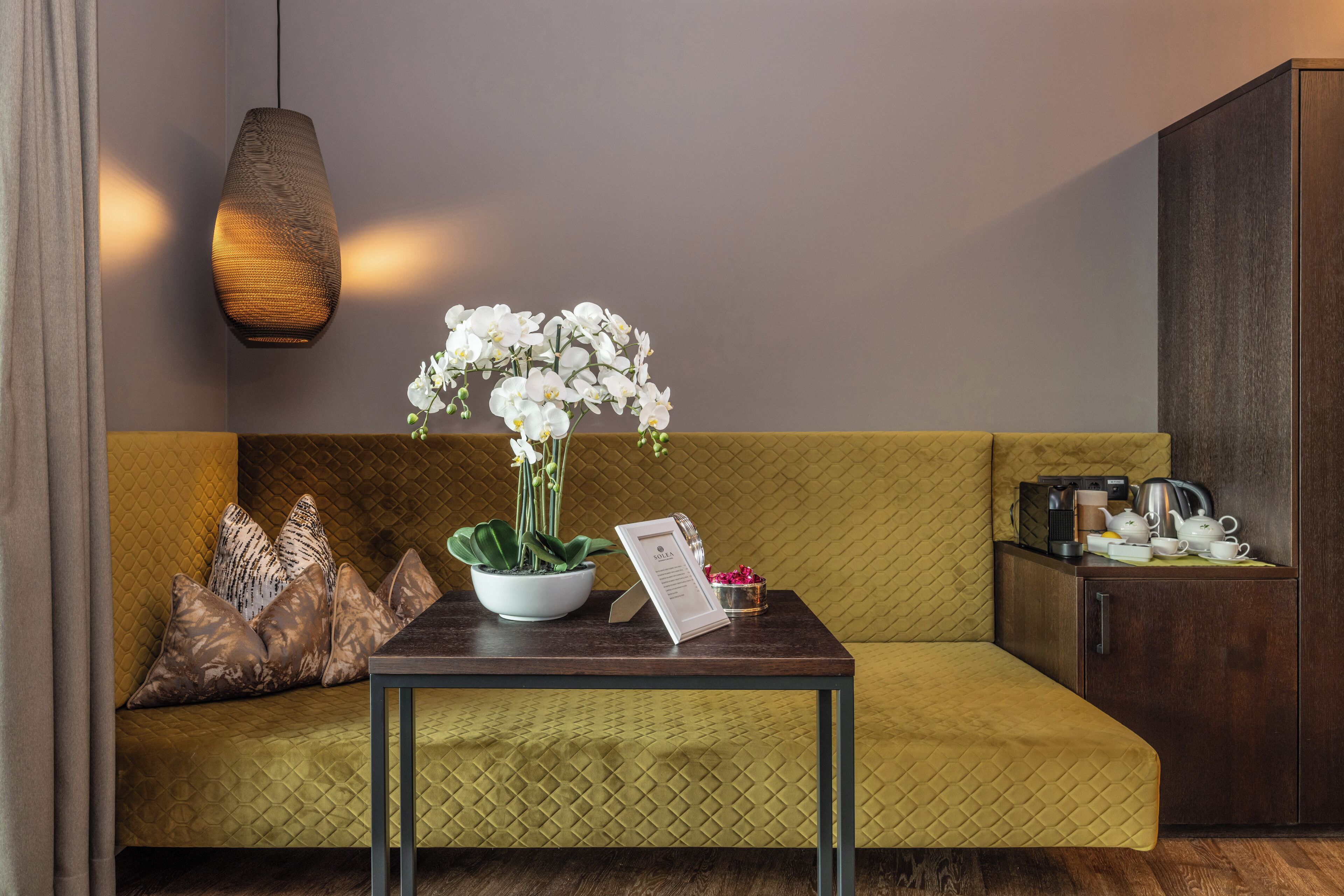 ダブルルーム 冷房 ガーデン | WiFi (無料)