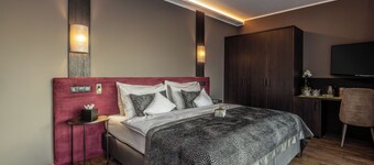 โซเลีย ซูดทิโรล