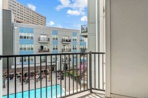 Property grounds - CozySuites - Penrose on Mass w/ pool & parking #9 (Indianapolis)