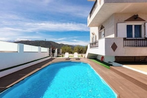 Outdoor pool - Villa Kounoupas (Mylopotamos)