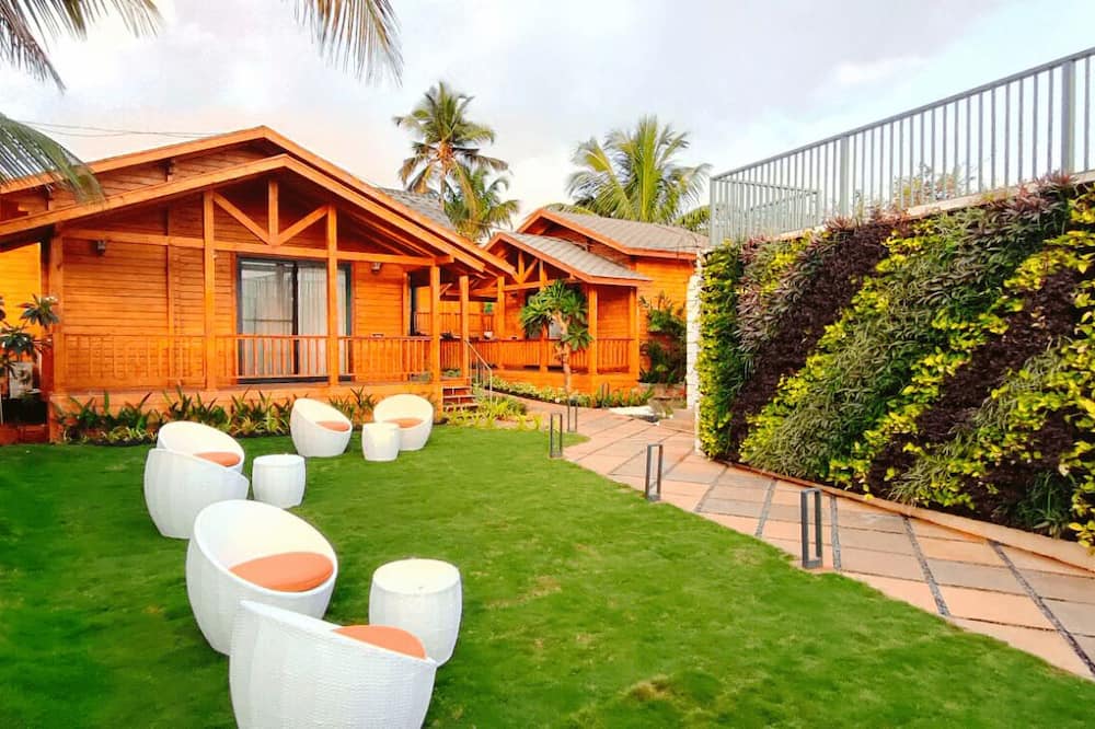 Grand Vatika Resort Hotel