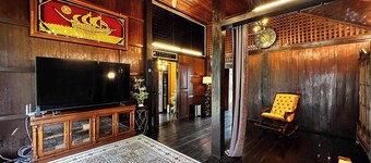 Charming Nature Kampung Home for Family Getaways