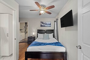 1 bedroom, desk, iron/ironing board, free WiFi