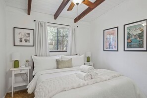 Iron/ironing board, free WiFi, bed sheets