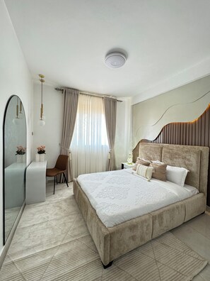 1 dormitorio, tabla de planchar con plancha, wifi y ropa de cama