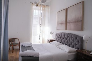 9 bedrooms, desk, iron/ironing board, travel crib