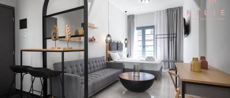 Didekorasi berbeda-beda dan dilengkapi dengan perabotan berbeda-beda