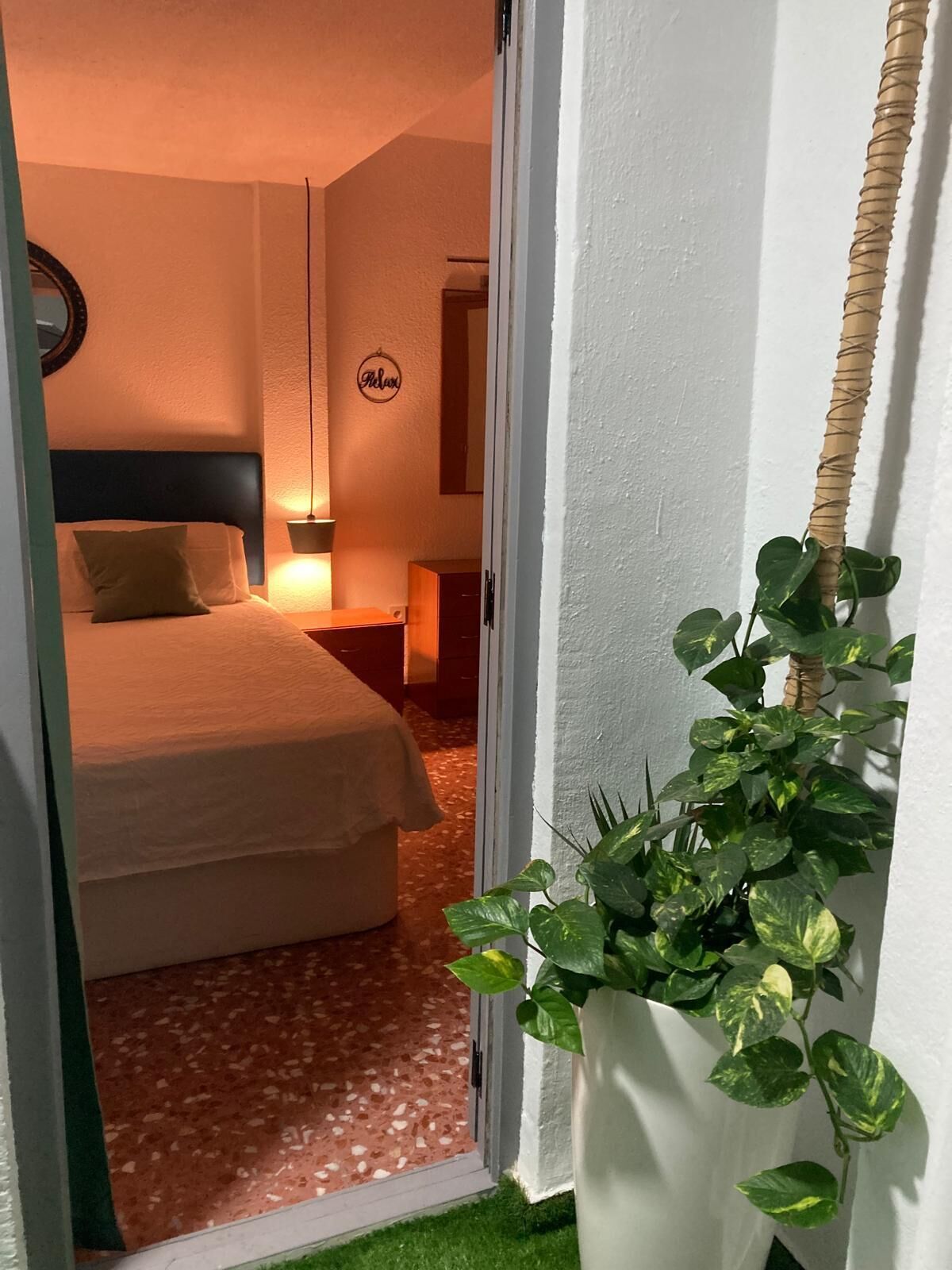 3 bedrooms, in-room safe, WiFi, bed sheets