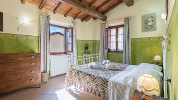 Classic Apartment, Patio, Garden View | 3 bedrooms, travel crib, free WiFi, bed sheets