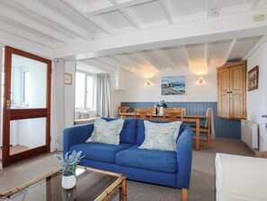 Fireplace - 5 Sea View Street (Cemaes Bay)