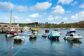 Marina - 5 Sea View Street (Cemaes Bay)