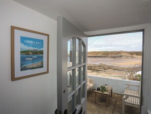 Interior - 5 Sea View Street (Cemaes Bay)