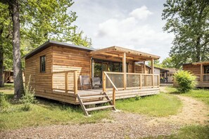 Family Chalet | Terrace/patio - Huttopia Caminos de Galicia  (Lalin)