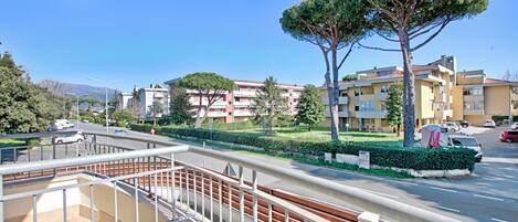 Căn hộ dành cho gia đình, nhiều phòng ngủ (Appartamento Mario - 1 Km to the) | Ban công