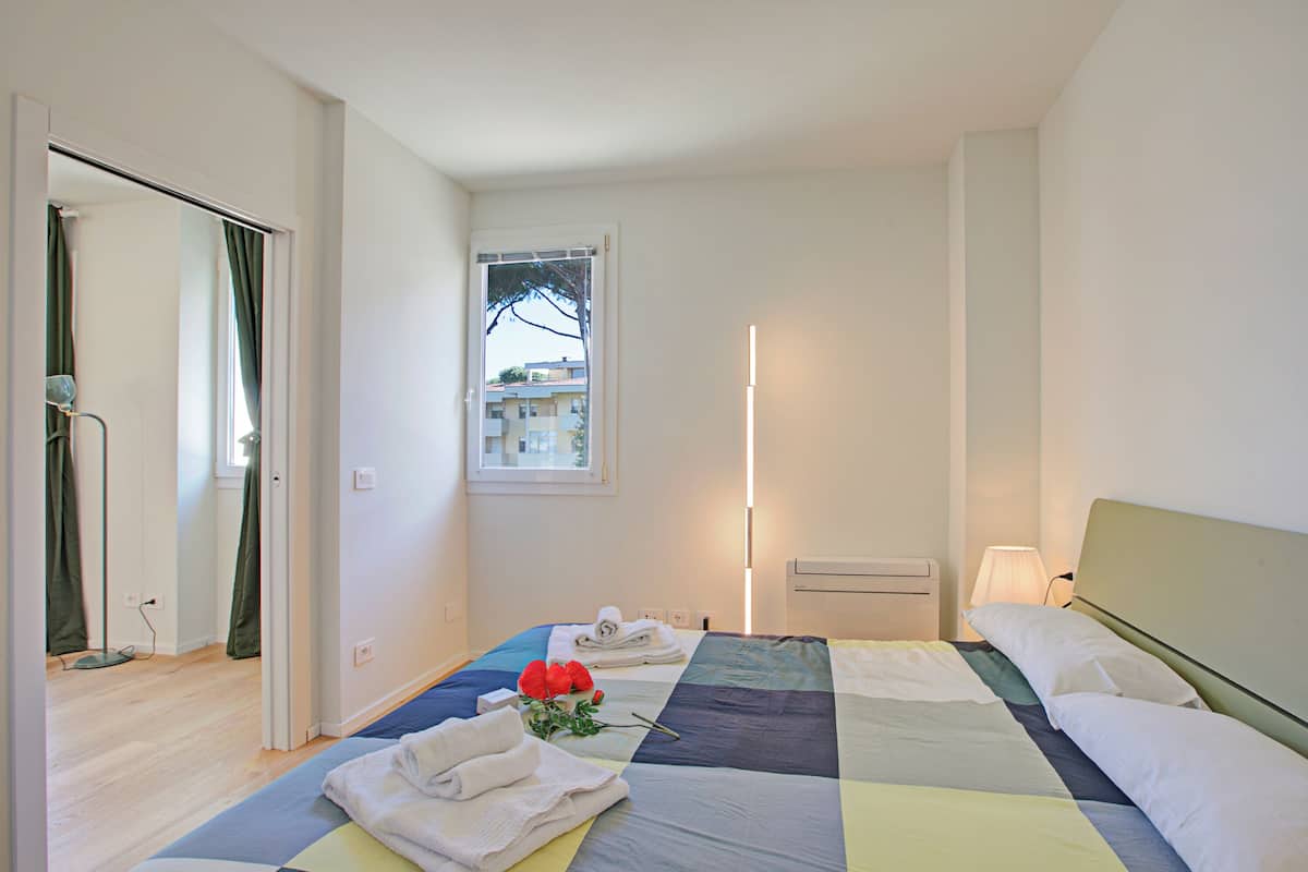 Family Apartment, Multiple Bedrooms (Appartamento Mario - 1 Km to the) | 1 bedroom, iron/ironing board, free WiFi, bed sheets