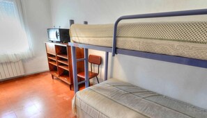 5 bedrooms