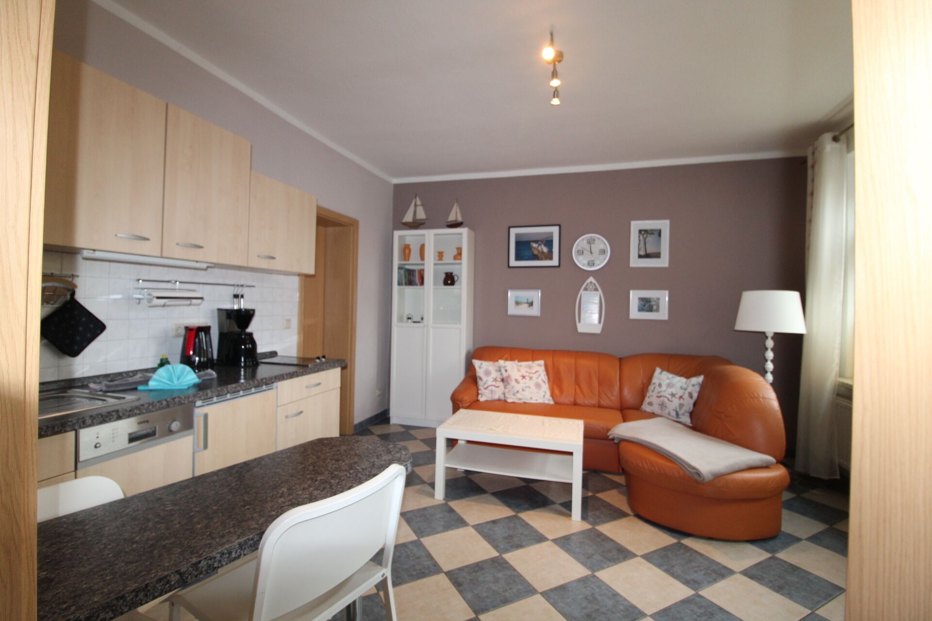 Fernseher, Stereoanlage