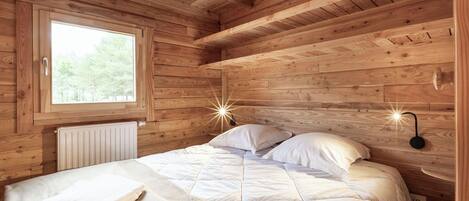 Chalet | Lit de bébé (supplément), literie fournie