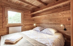 Alpehytte | Baby-/barnesenge (tillægsgebyr), sengetøj