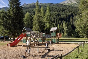 Children's play area - outdoor