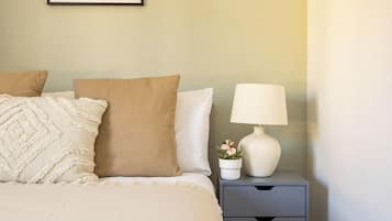 2 bedrooms, iron/ironing board, cots/infant beds, free WiFi