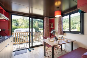 Chalet | Living area - Huttopia De Meinweg (Herkenbosch)
