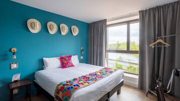 Comfort Quadruple Room | Soundproofing, free cribs/infant beds, free WiFi, bed sheets