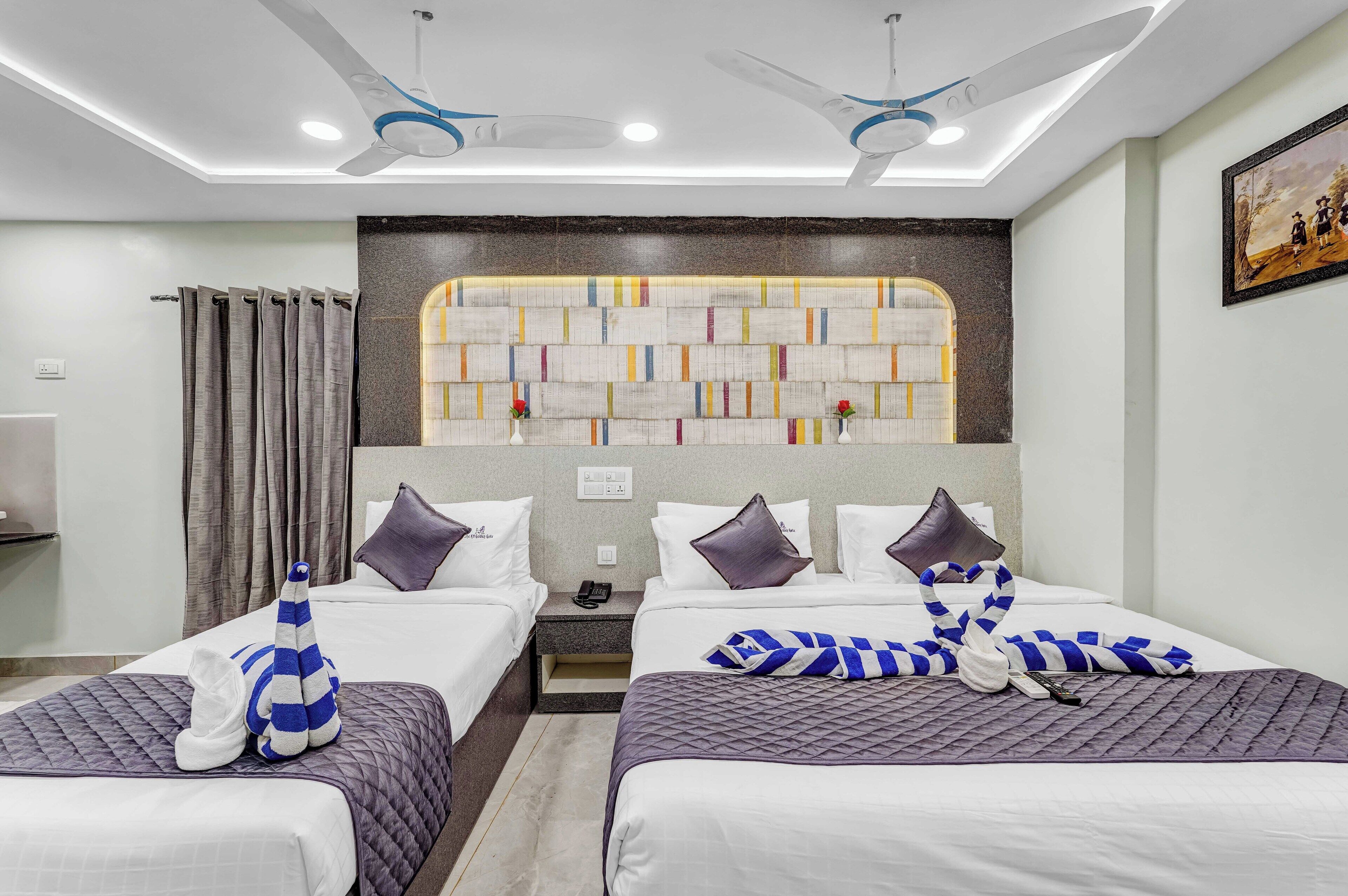 Family Quadruple Room, City View | Desk, laptop workspace, blackout drapes, soundproofing