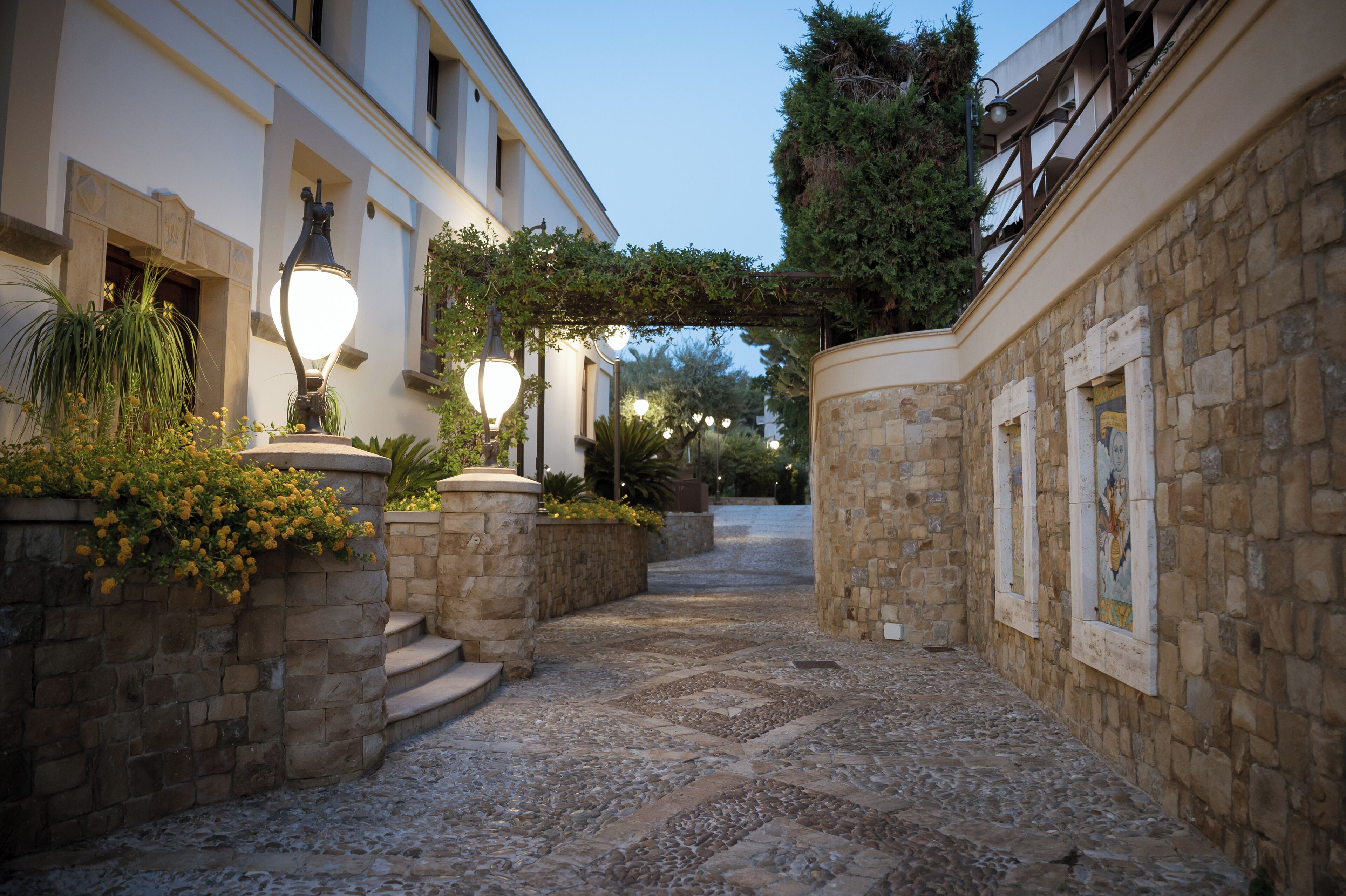 Front of property - evening/night