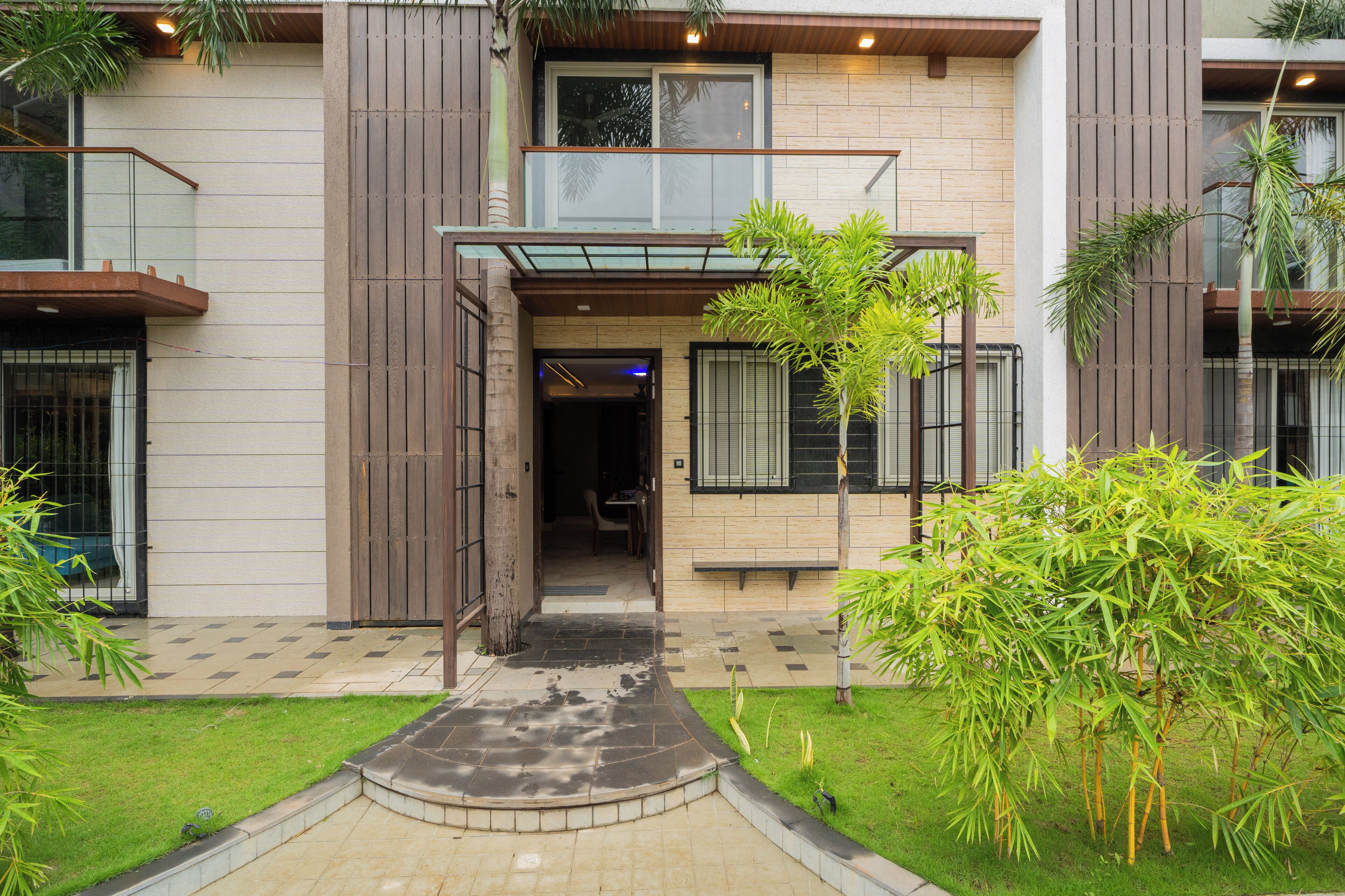 Foto - Alaya Stays Imperial Calista 4-BHK with Common Pool & Garden Near Karla Cavs and Bhushi Dam