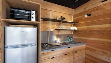 Chalet Deluks | Dapur pribadi | Mesin pembuat kopi/teh dan kursi makan untuk bayi