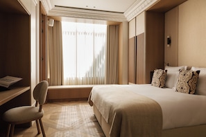 Signature Suite, 3 Bedrooms, City View | Premium bedding, pillowtop beds, in-room safe, laptop workspace