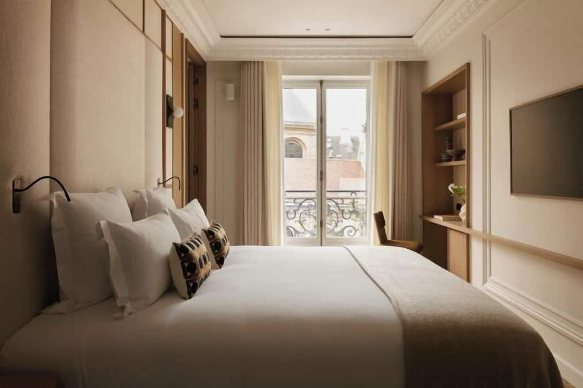 Premium bedding, pillowtop beds, in-room safe, laptop workspace