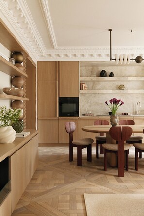Signature Suite, 3 Bedrooms, City View | Living area | 65-inch Smart TV with cable channels, fireplace, Netflix - Highstay serviced apartments PYRAMIDES (Paris)