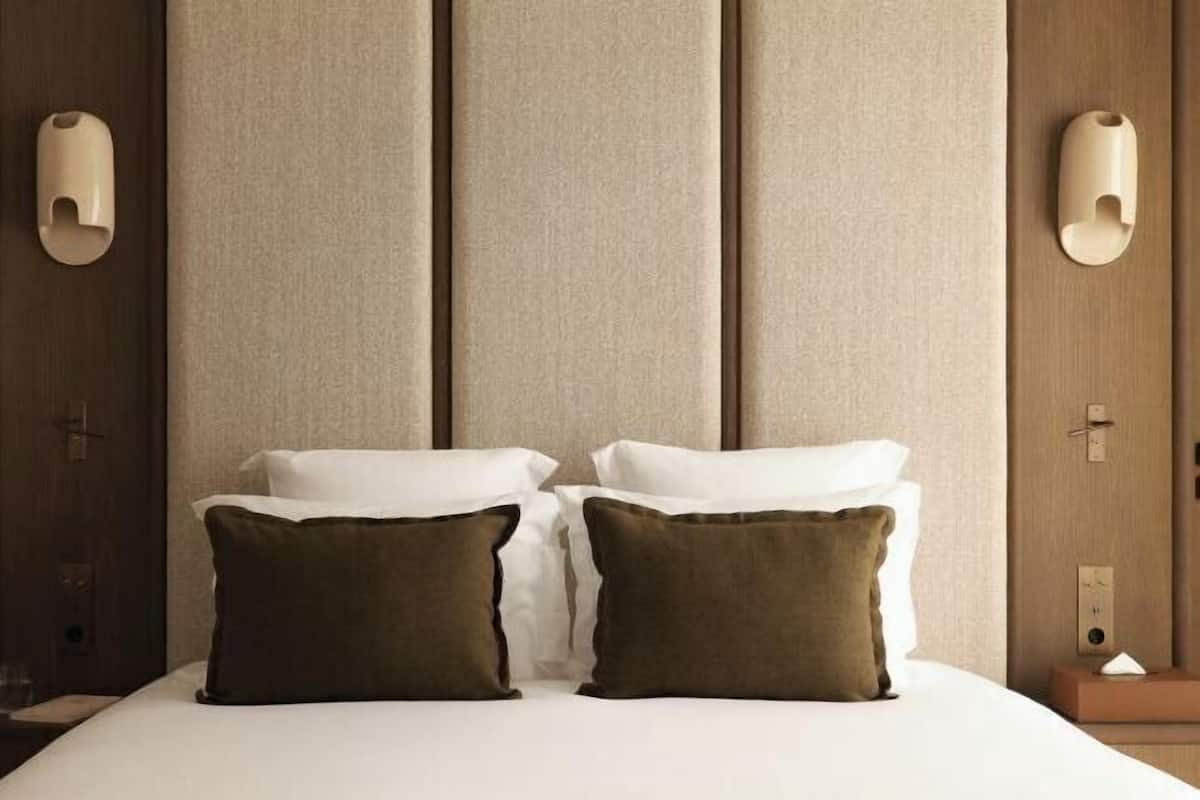 Premium bedding, pillowtop beds, in-room safe, laptop workspace